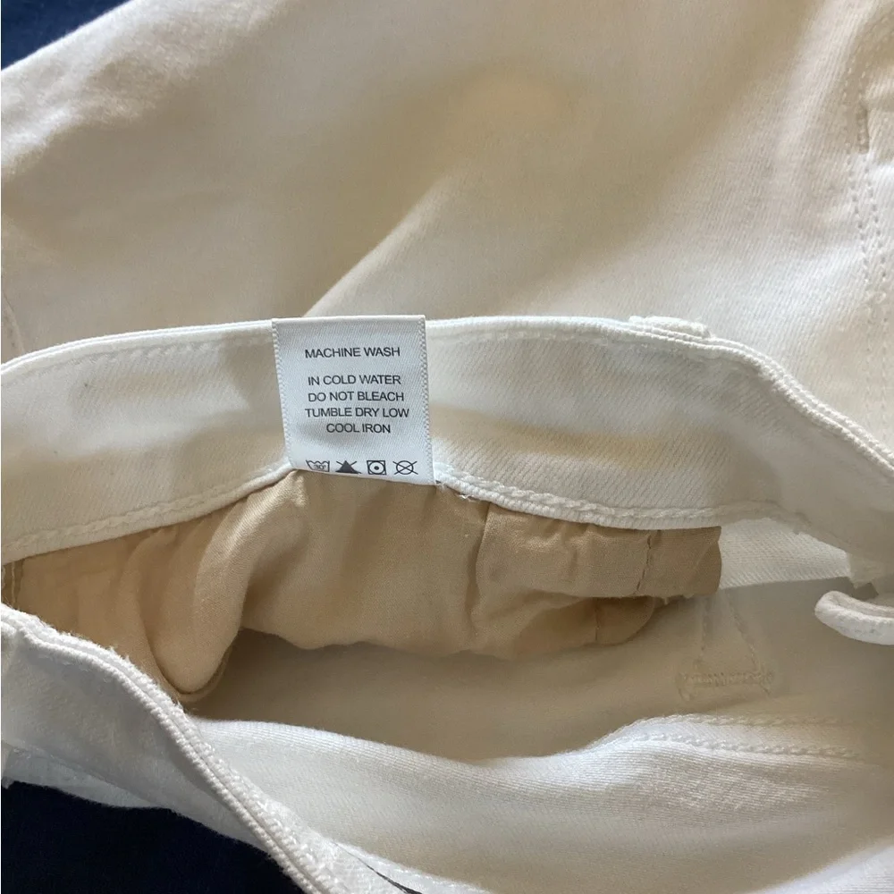 Judy Blue capris - Picture 7 of 12